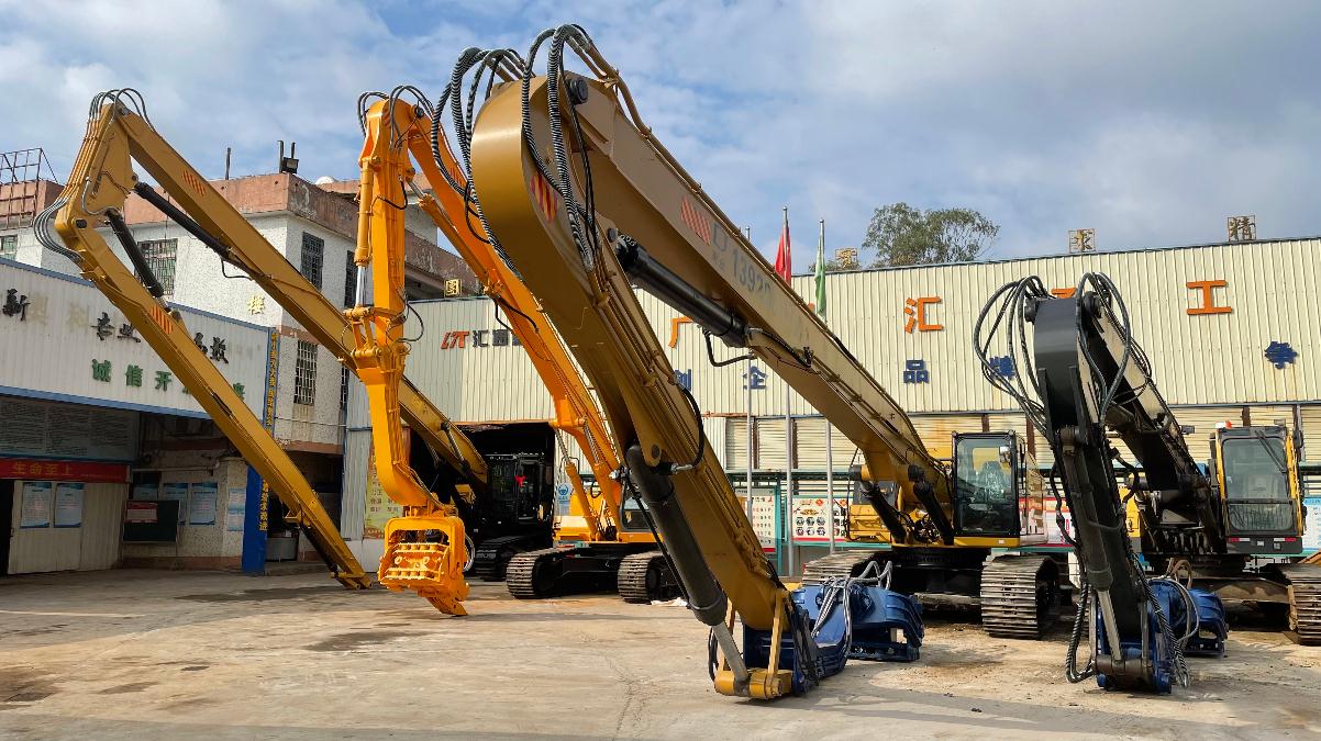 挖掘機(jī)加長(zhǎng)臂.jpg 挖掘機(jī)加長(zhǎng)臂.jpg