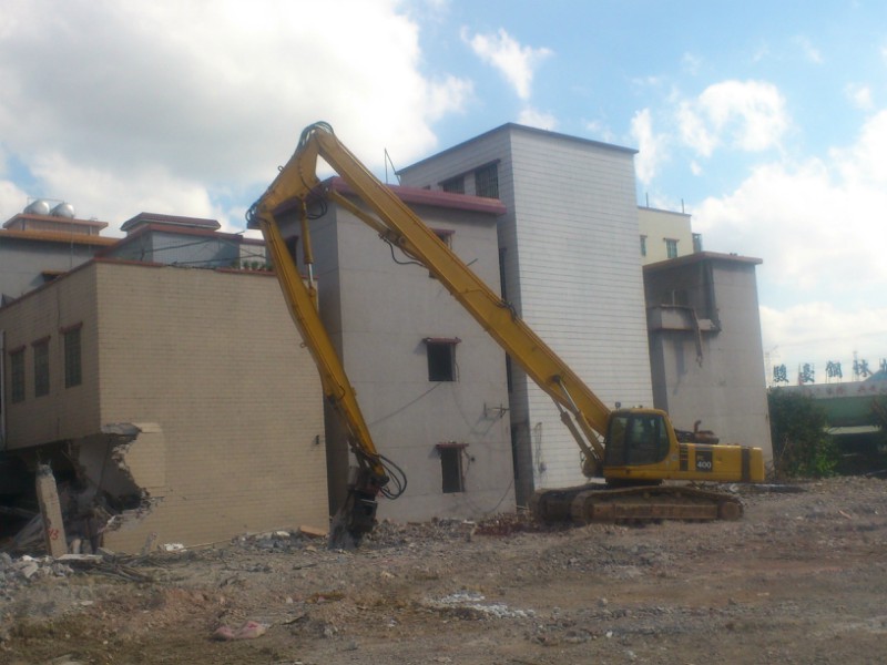 挖掘機(jī)拆樓臂 挖掘機(jī)拆樓臂