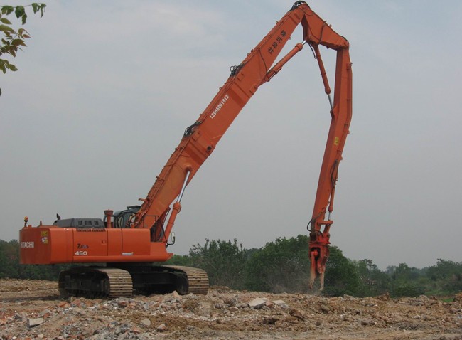 挖掘機(jī)拆樓臂 挖掘機(jī)拆樓臂